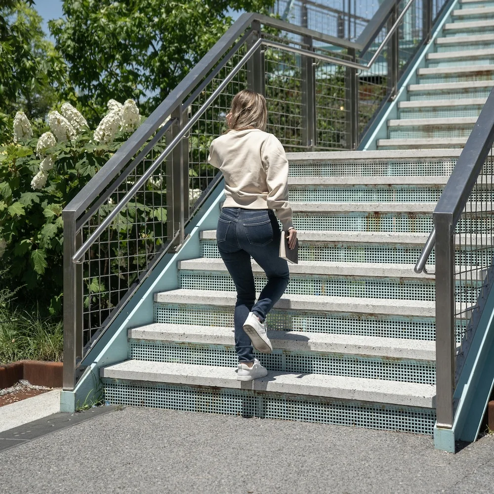 Cara Sederhana Membuat Berjalan Kaki Jadi Rutinitas Harian yang Menyenangkan